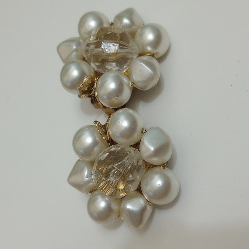 Vintage JAPANESE GLASS Pearl Cluster Earrings,  Clear Crystal Beads.